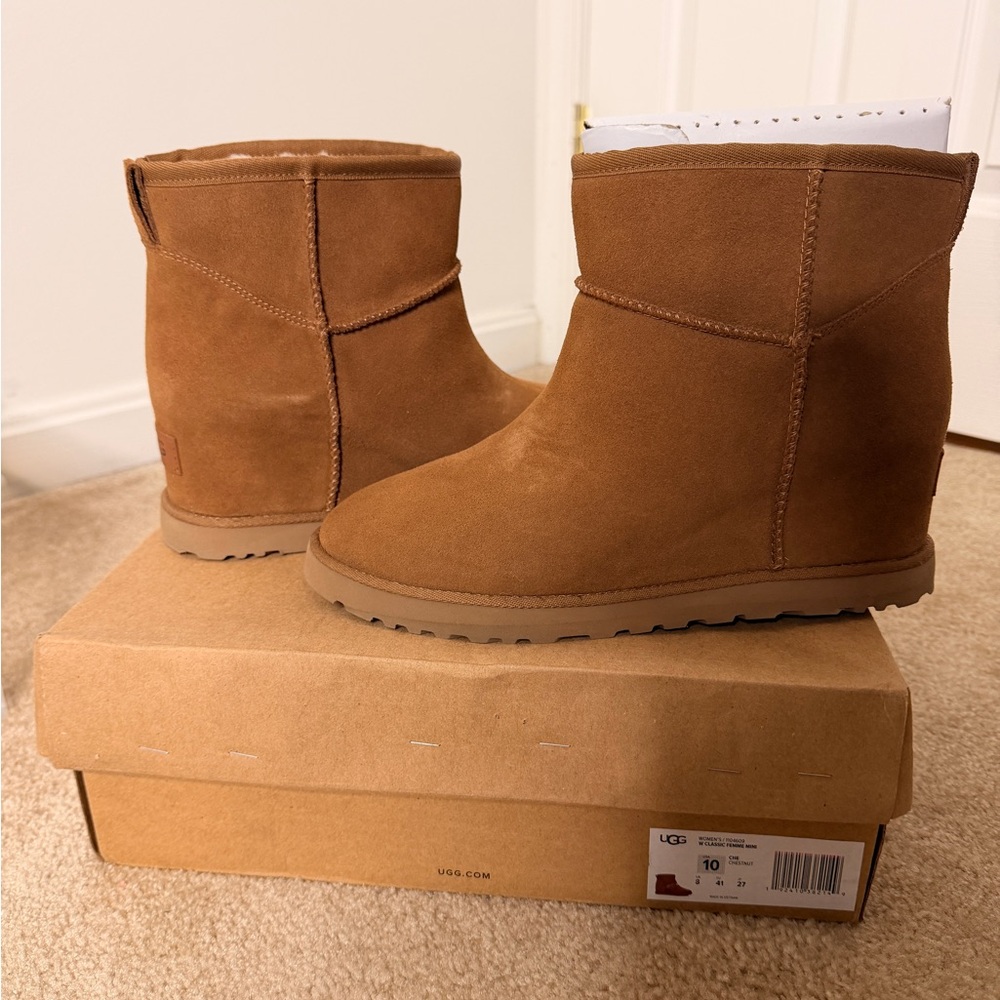 UGG Classic Femme Mini